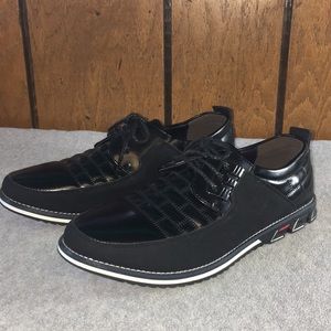 Men’s sporty dress shoes
